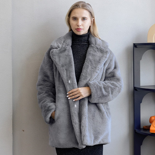 Weicher Oversize-Mantel mit Reverskragen