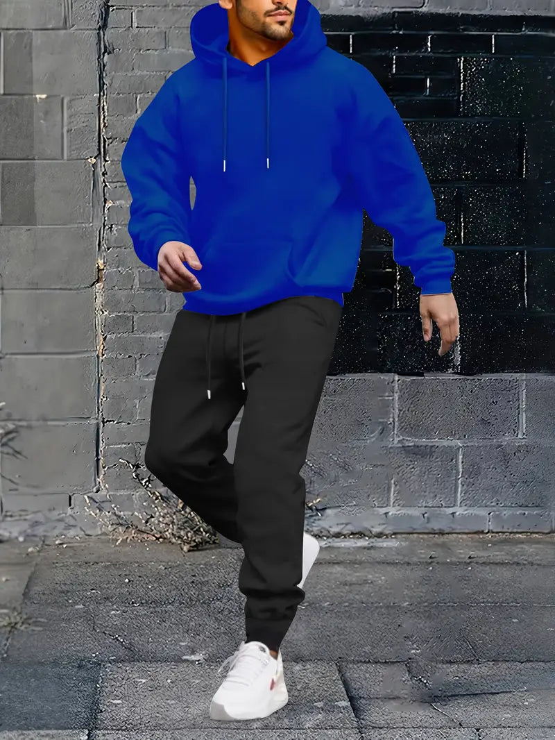 Klassisches Set: Kapuzenpullover und Jogger Comfort