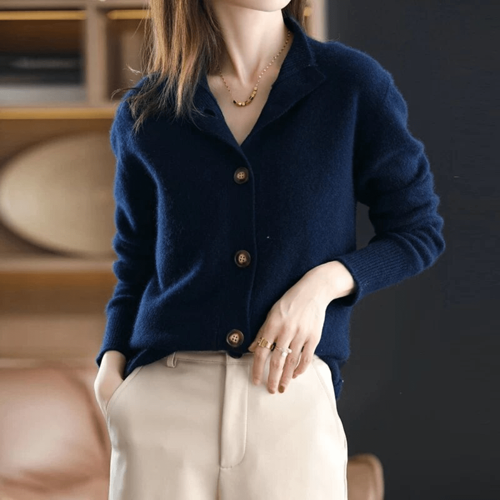 Luxuriöse Cashmere Strickjacke Elegantes Design