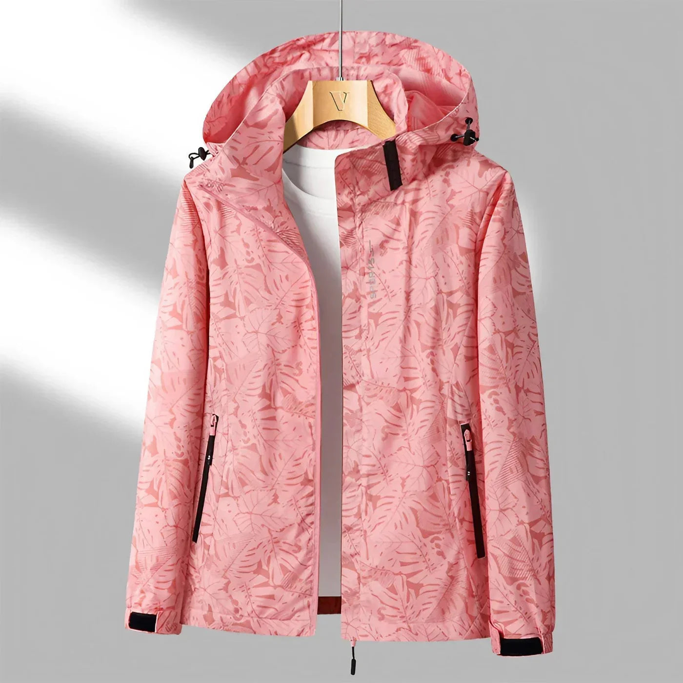Praktische Outdoor-Jacke mit Kapuze und stylischem Druck