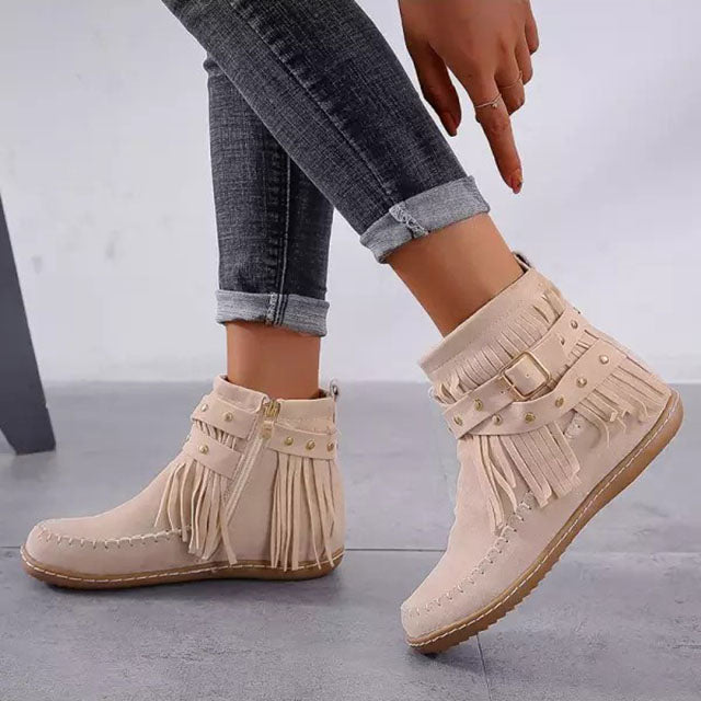 Stylische Stiefel Vintage Look Fransen Detail