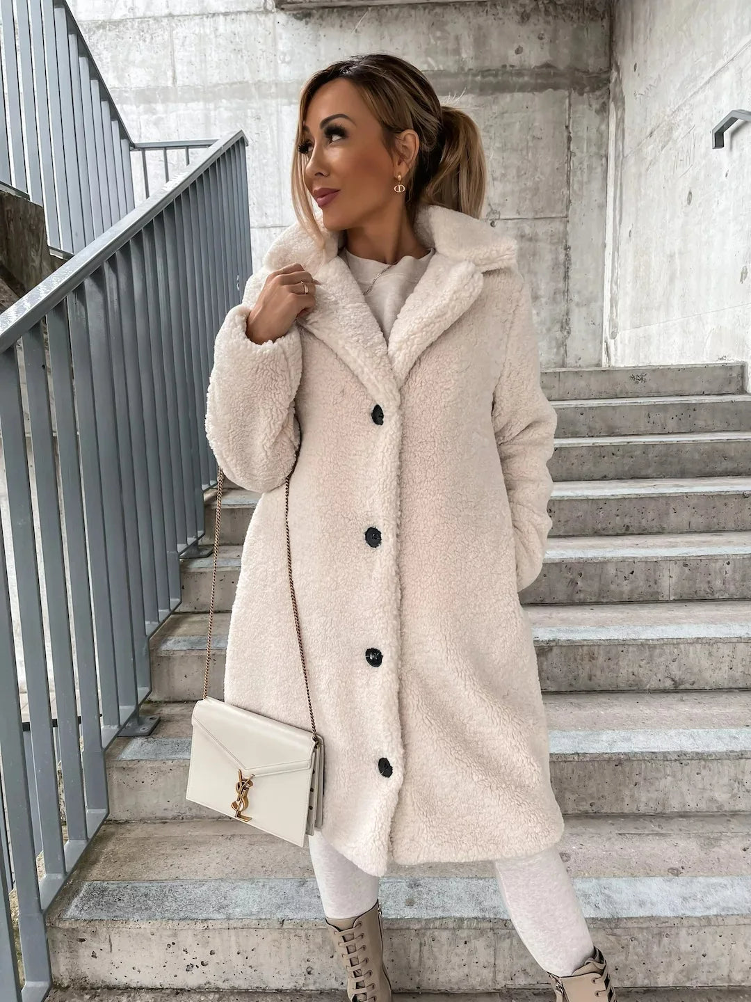 Eleganter Plüsch-Trenchcoat Damen