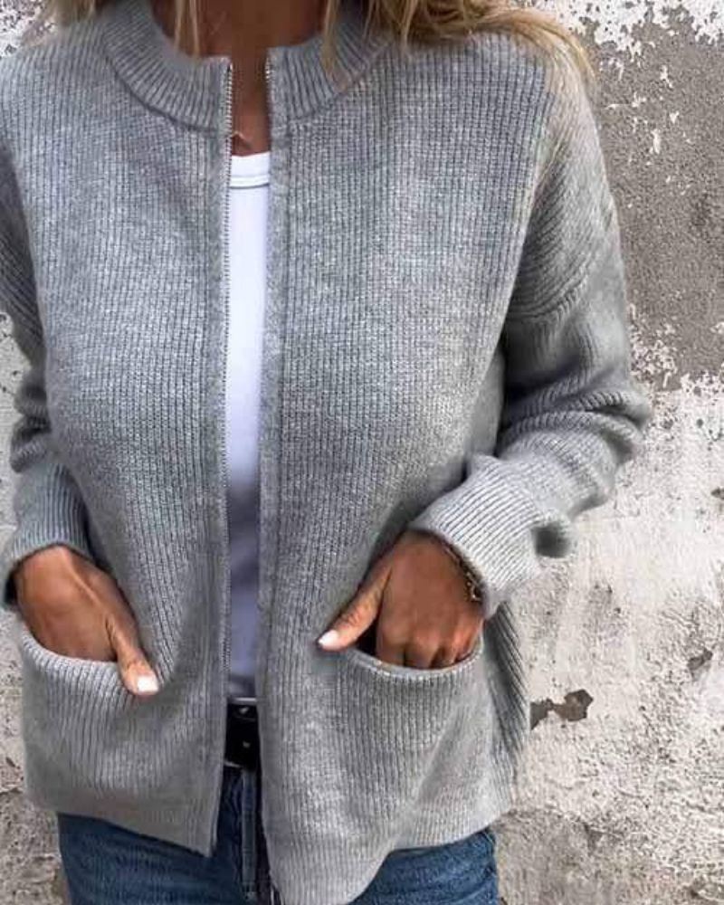 Praktischer Cardigan mit Reißverschluss und Seitentaschen