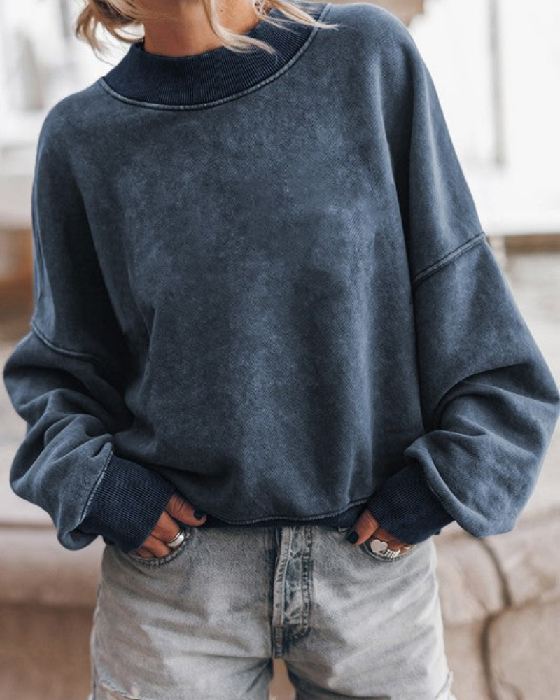 Stilvoller Weißer Pullover Modern Geschefftet