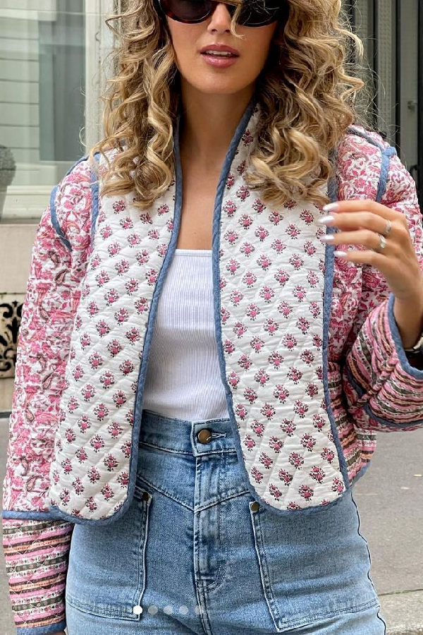 Praktische Steppjacke Damen mit passender Bluse - IdealeKleiden