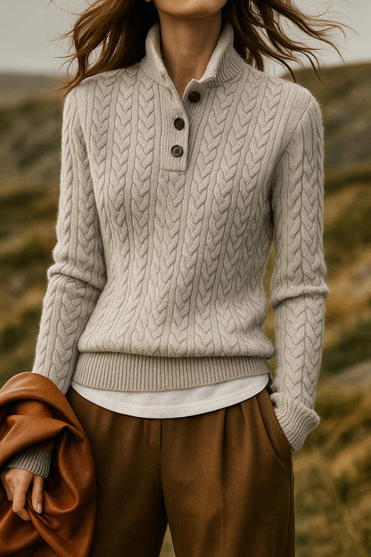 Weicher Strickpullover mit Zopfmuster und Rundhalsausschnitt