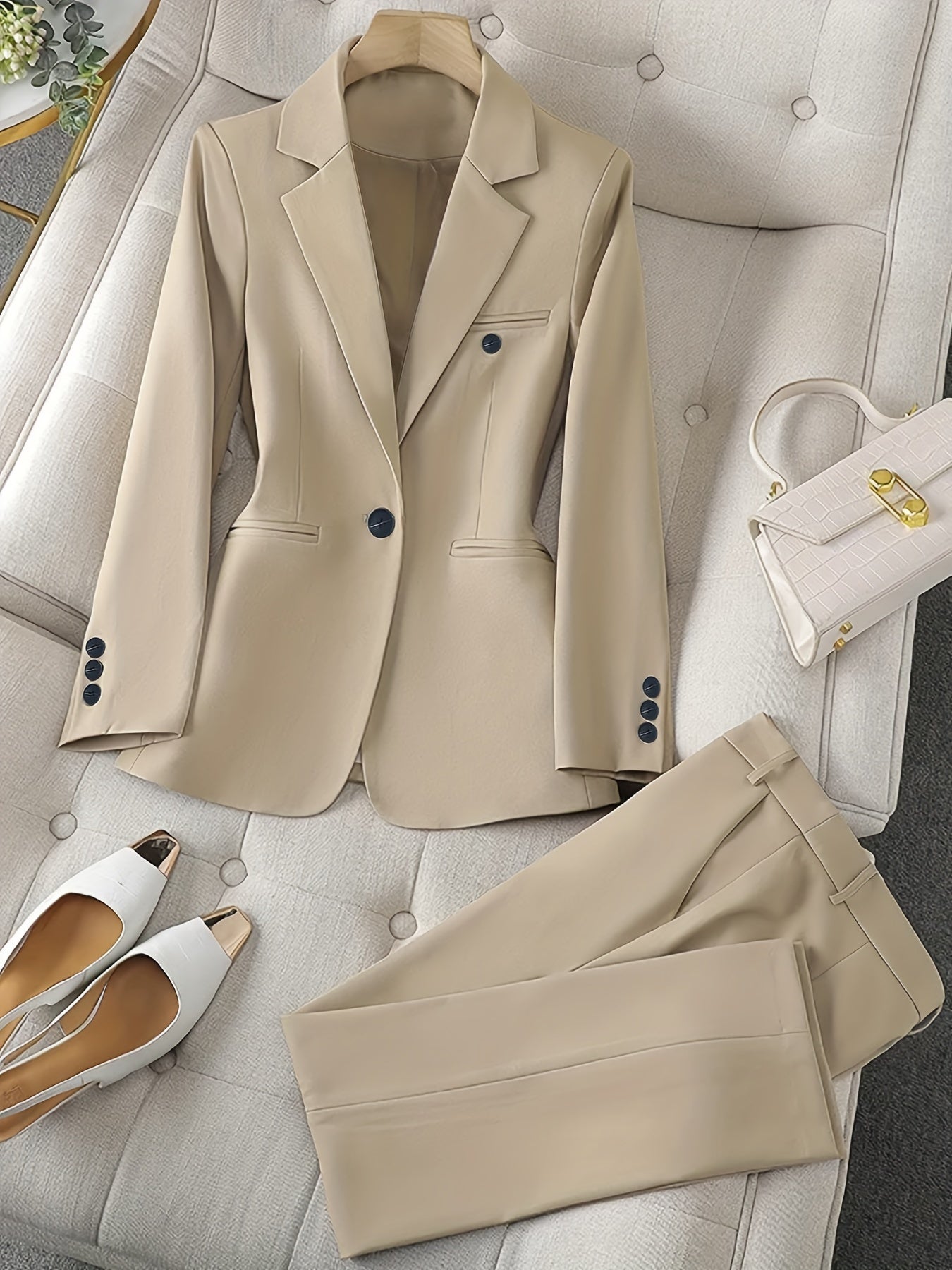 Elegantes Frauenkleid Klassischer Look Blazer Set