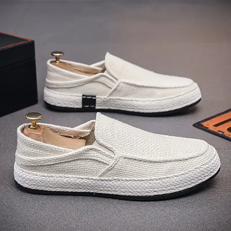 Stylische Herren-Hausschuhe Modern Design - IdealeKleiden