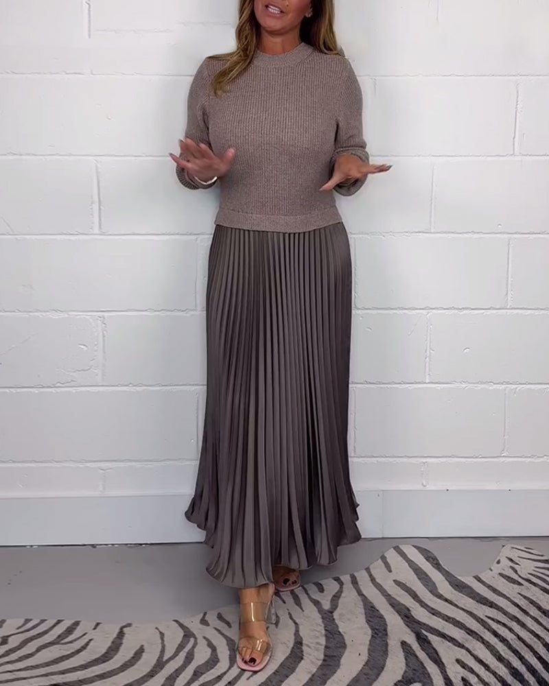 Modisches Patchwork-Kleid Farbenfroh Plissiert