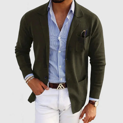 Modischer Herrenblazer mit Knöpfen und Revers