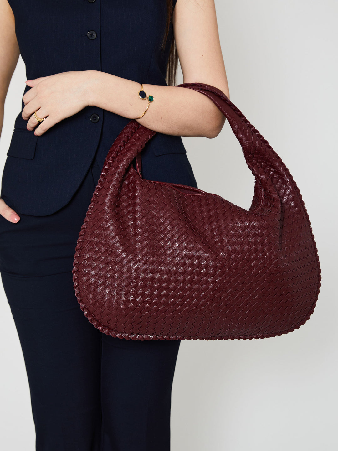 Exklusive Damenhandtasche Geflochtenes Elegantes Design - IdealeKleiden