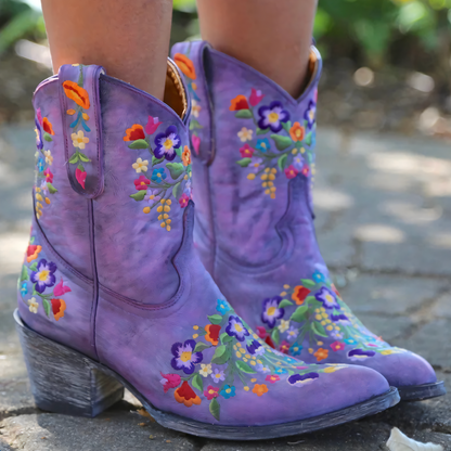 Wetterfeste Cowgirl-Stiefel im Retro-Look