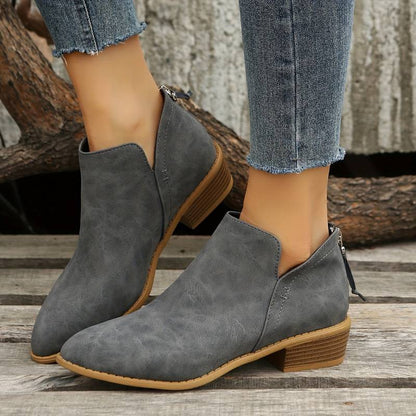 Elegante Damen-Stiefel Schnitten