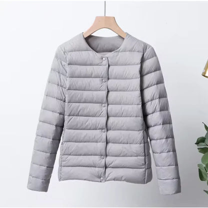 Leichte Daunenjacke Slim Fit Knopfverschluss Hüftlang