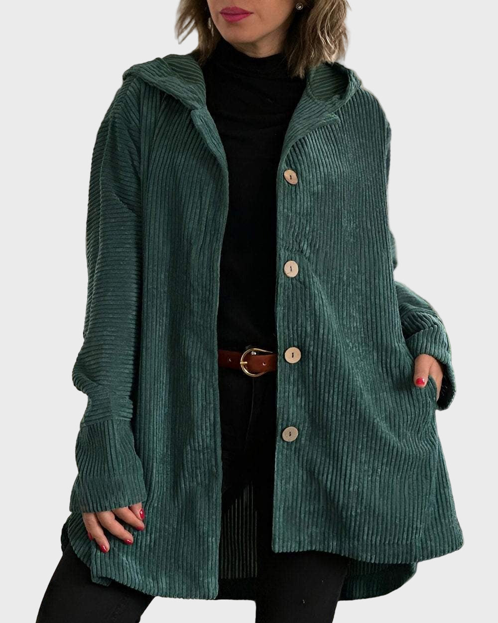 Praktische Winterjacke Kapuze und Knöpfe