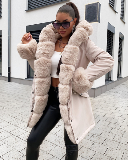 Elegante Abendjacke Glamour Look