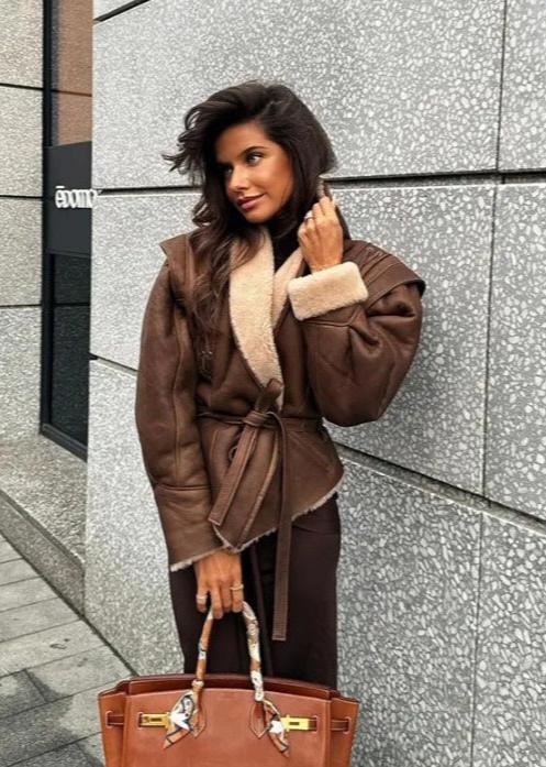 Leder Wickeljacke mit Weichem Fellbesatz