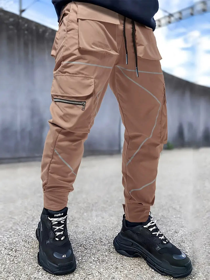 Herrenhose mit Viel Taschen Elegant Design - IdealeKleiden