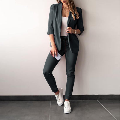 Eleganter 2-teiliger Damenanzug Blazer und Hose