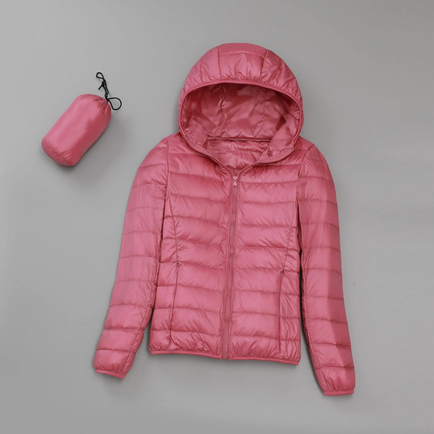 Leichte Outdoor-Jacke Kapuzen-Design Isoliert