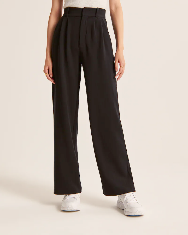 Bequeme Frauenhose Weite Beinstyle