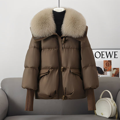 Stilvolle Damenjacke - Warme Daunenjacke mit Pelz