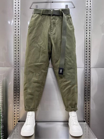 Bequeme Herrenhosen Loose Fit mit Gürtel