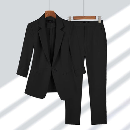 Elegante Damenkleidung Ensemble