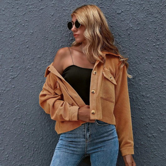 Stylische Cropped Cordjacke Mit Kragen - IdealeKleiden