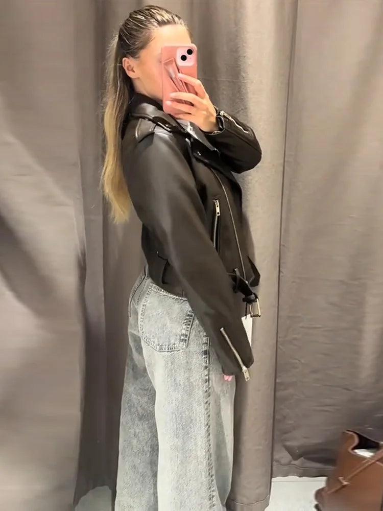 Modische Damenjacke Mit Gürtel - IdealeKleiden