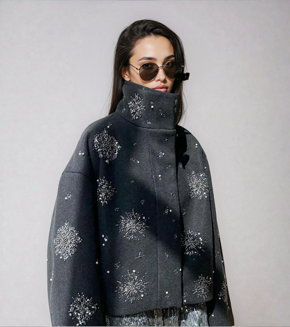 Eleganter Damen Peacoat Mantel mit Perlen Stickerei