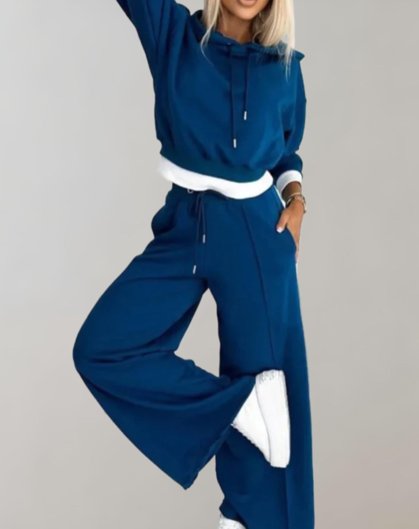 Damen Loungewear Set mit Kapuze und Jogginghose