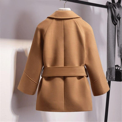 Damen Kurzparka Woll Winterjacke Breiter Gürtel - IdealeKleiden