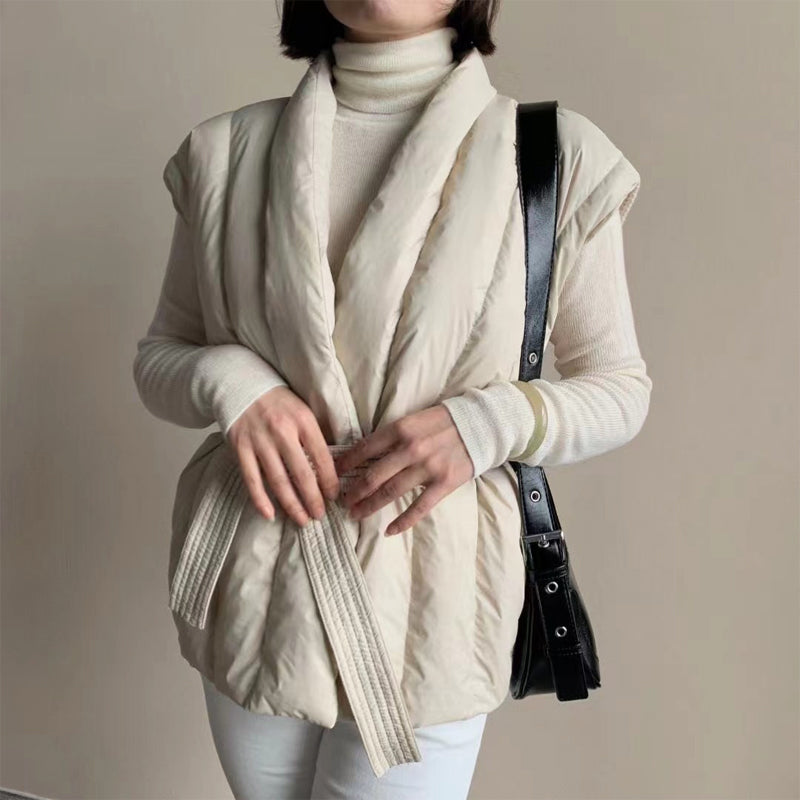 Stylische Pufferweste Damen Gürtel Mantel