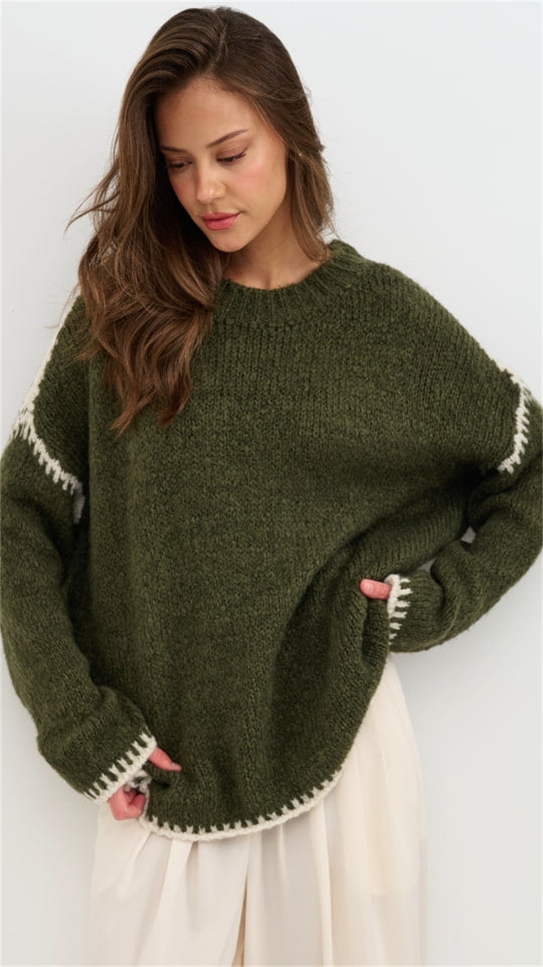 Weicher Damen Pullover mit Kontrast Details