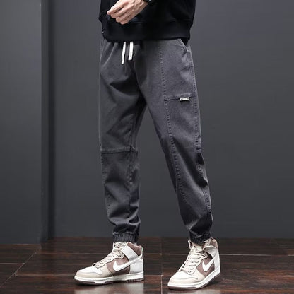 Stylische Jogginghose Herren mit Taschen
