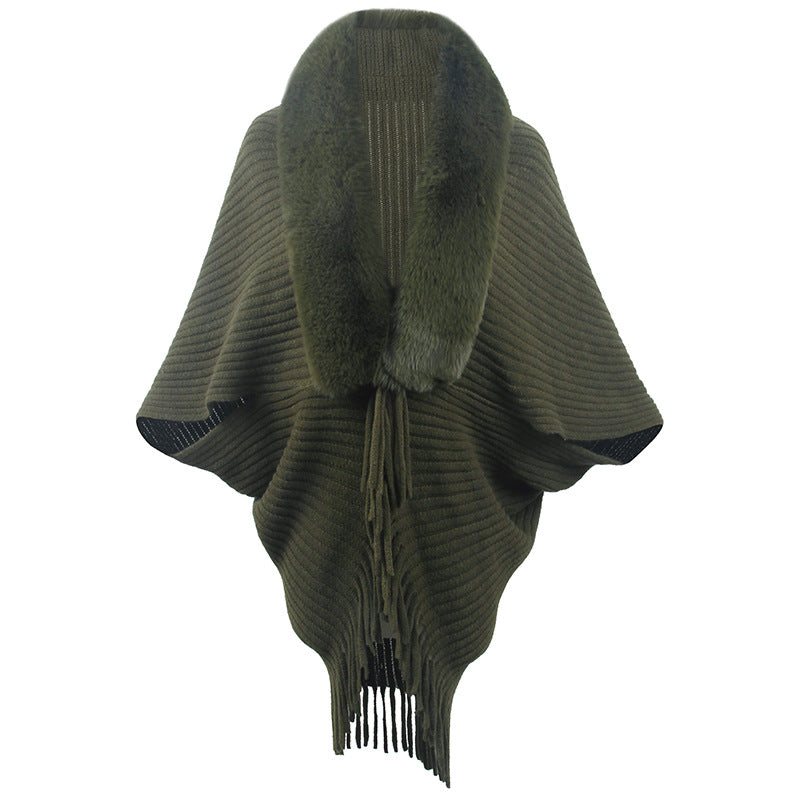 Damen Poncho Luxus Strick mit Kunstfellkragen und Fransen