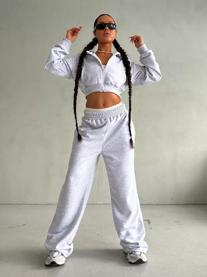 Damen Sport Outfit: Cropped Jacke und Jogginghose Set