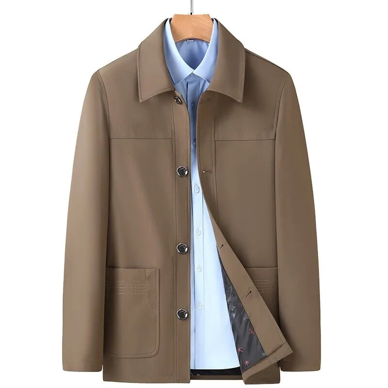 Freizeitjacke Mit Aufgesetzten Taschen Und Knöpfen