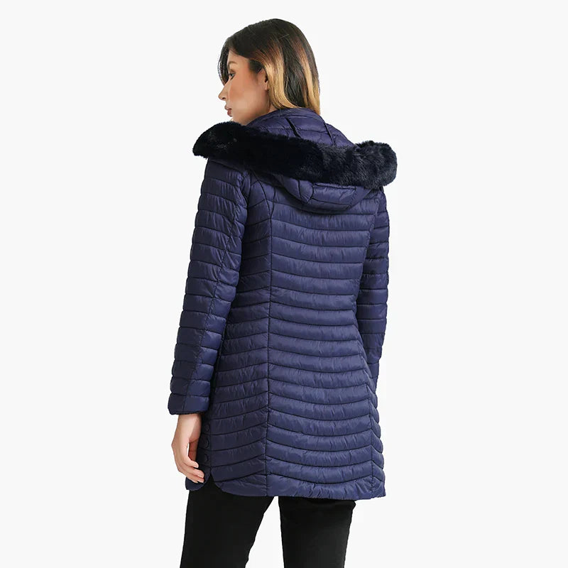 Elegante Winterjacke Slim Fit mit Pelzkapuze - IdealeKleiden