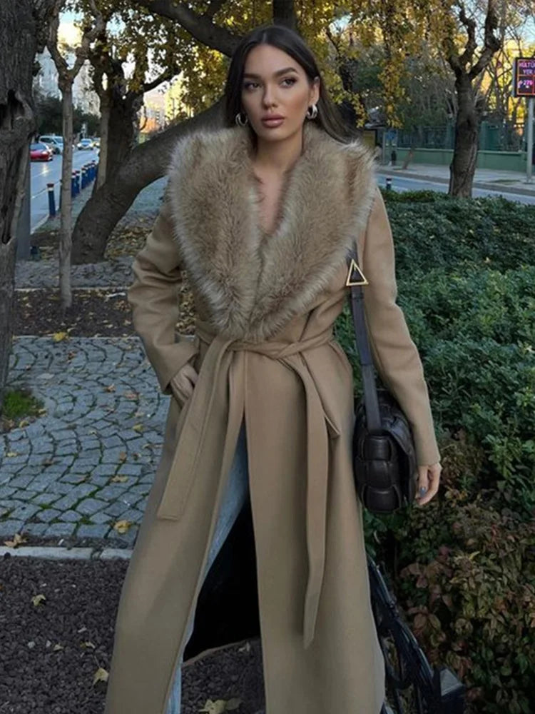 Lange Damenjacke mit Kunstpelz Kragen Elegant Schnitt
