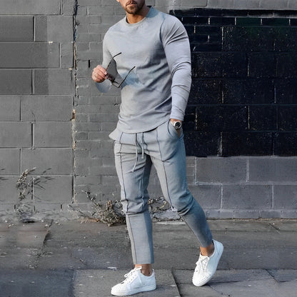 Klassische Outfit-Kombi Pullover Hose