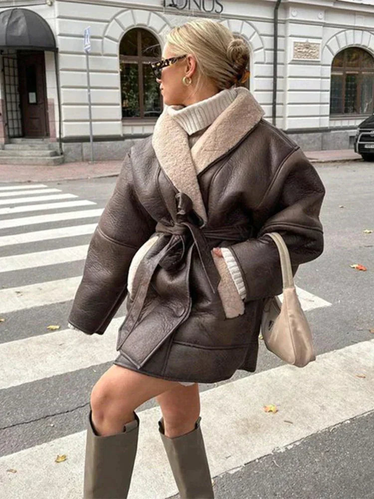 Luxus Leder-Mantel Damen Elegant Pelzverarbeitung