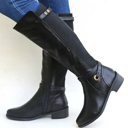 Hohe Lederstiefel mit dicken Absätzen für Damen