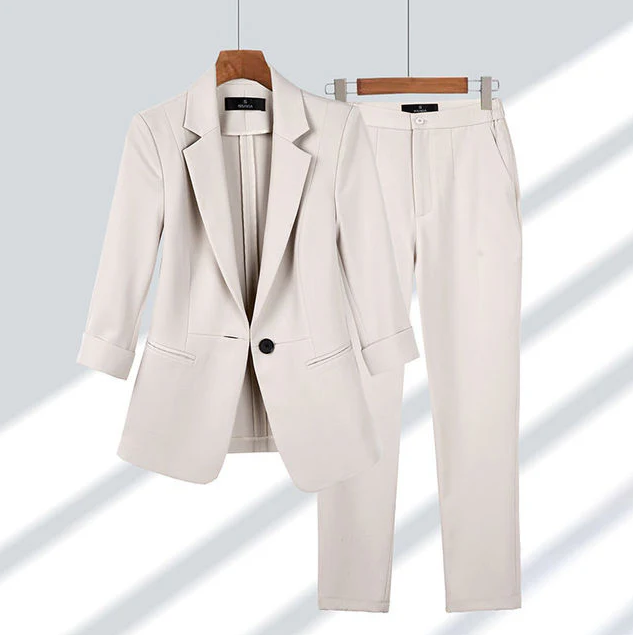 Stilvolles Damen-Anzug-Set Blazer Hose - IdealeKleiden