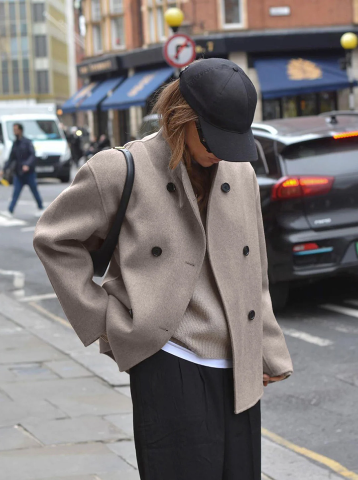 Modische Damenmantel Oversize Stil