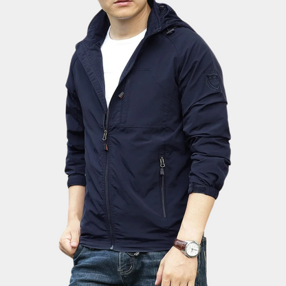 Leichte Herrenjacke mit Kapuze Sommer