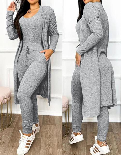 Schmale Jumpsuit mit Jacke