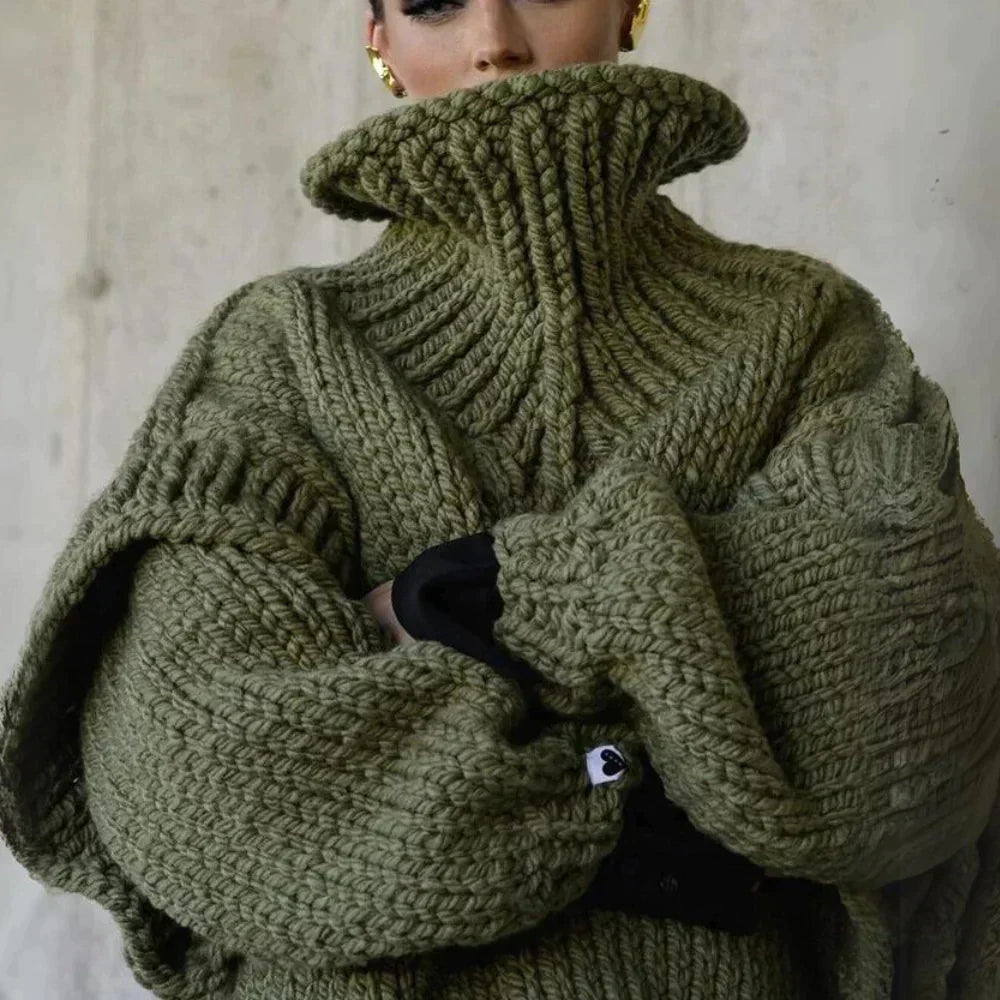 Klassisches Kleid Oversized Rollkragen