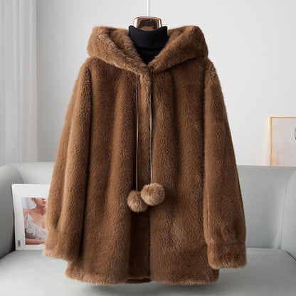 Stylische Faux-Fur-Jacke mit Bommel-Details